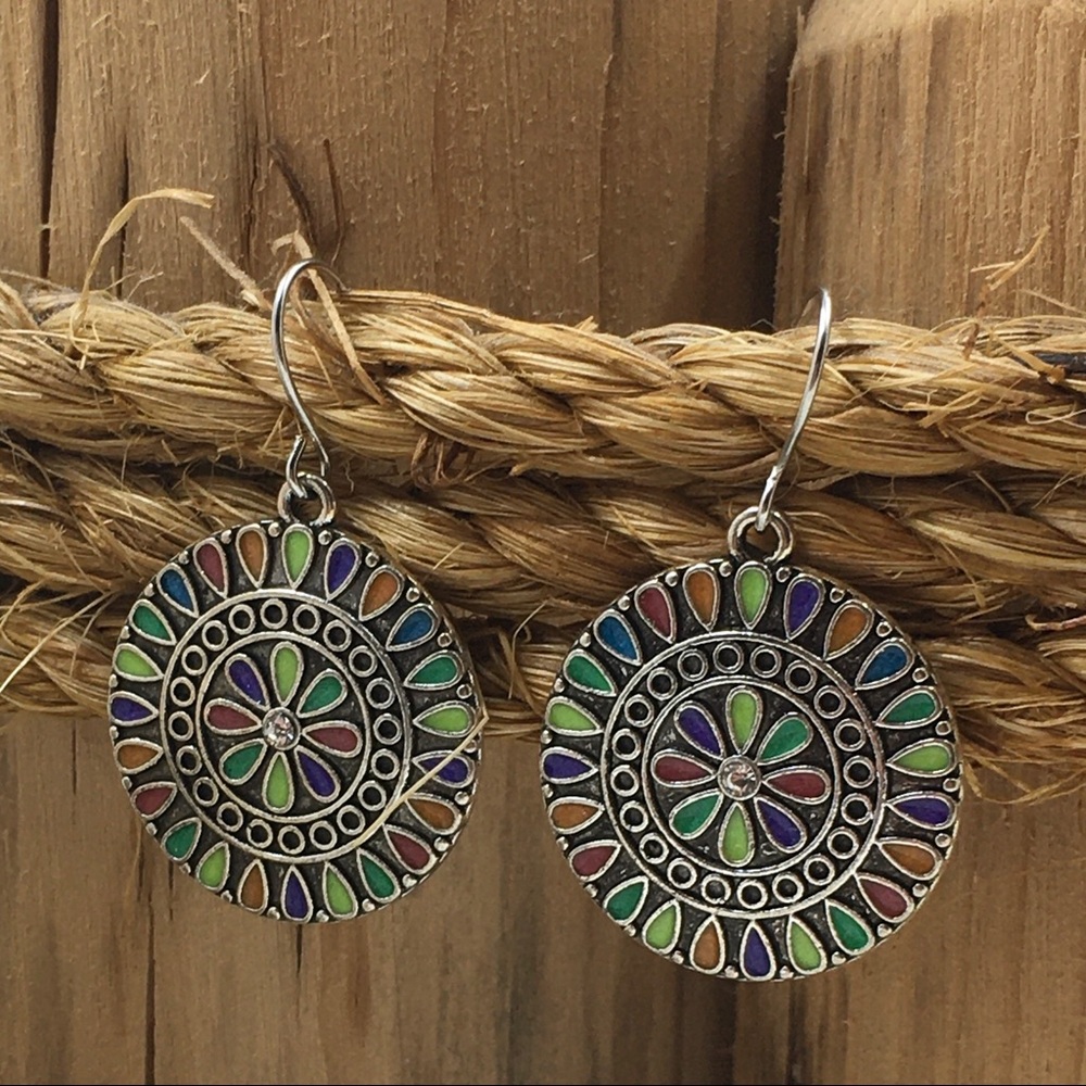 🔴 Multi Color Dangle Earrings - Picture 4 of 7
